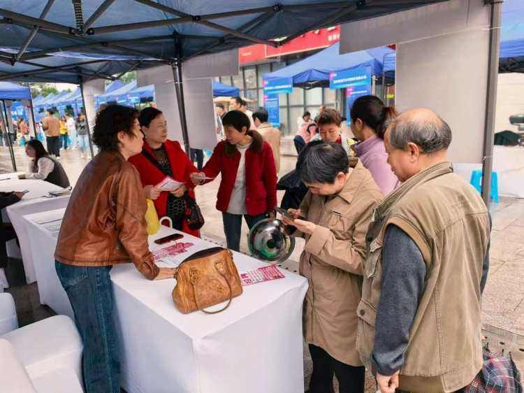 家政保洁服务_长期护理师_养老护理员