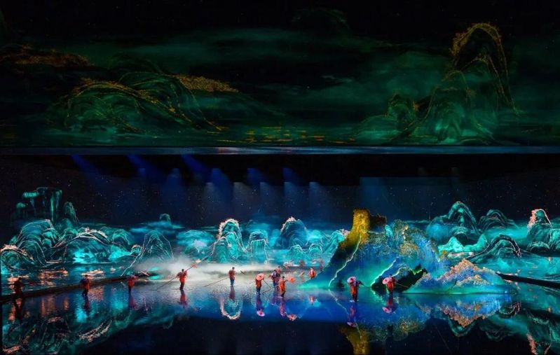 武夷山旅游攻略二日游价格_武夷山景区中高考生优惠政策10元观光车_武夷山暑期文旅市场发展前景